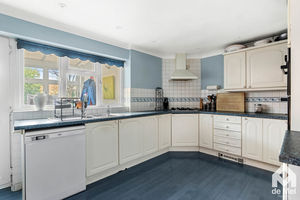 Photo 7- click for photo gallery